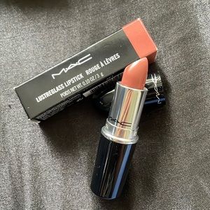 Lustreglass lipstick - hug me